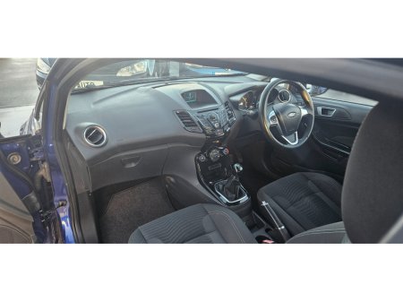 2014 Ford Fiesta ZETEC 1.2 petrol 3dr low miles €5,995 thumbnail