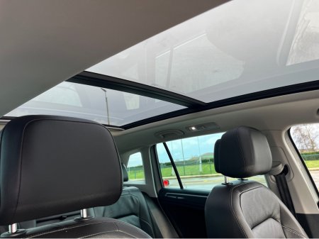 2020 Volkswagen Tiguan - thumbnail 18