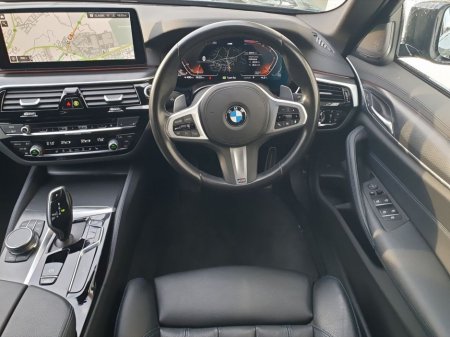 2023 BMW 5 Series 520d M Sport thumbnail