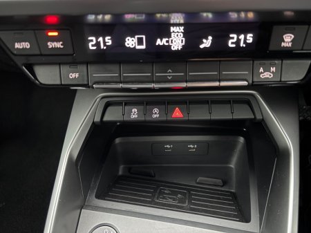 2022 Audi A3 30 TFSI 110HP SE €24,500 thumbnail