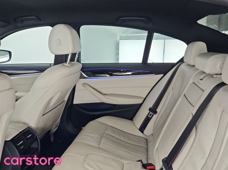 2021 BMW 5 Series - thumbnail 13