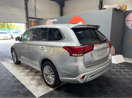 2019 Mitsubishi Outlander - thumbnail 6