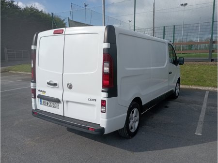 2015 Vauxhall Vivaro - thumbnail 10