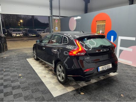 2015 Volvo V40 2015 VOLVO V40 1.6L PETROL / 101K KMS / ADAPTIVE CRUISE CONTROL, HEATED SEATS, REVERSE CAMERA & MORE €12,950