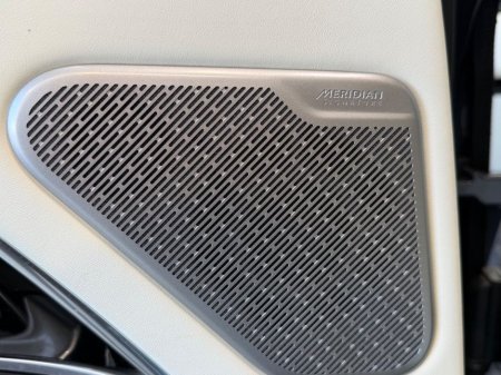 2025 Land Rover Range Rover - thumbnail 24