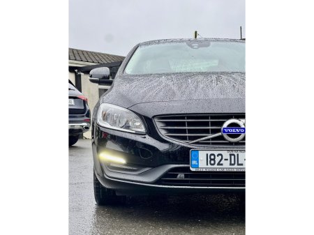 2018 Volvo S60 - thumbnail 4
