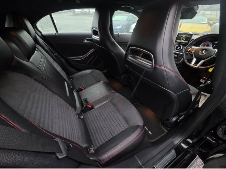 2013 Mercedes-Benz A Class ( 132 REG A180 AMG LINE  HALF LEATHER SEATS  / HI SPEC / SYSTEM LOW ROAD TAX BAND / SIMI DEALER €13,450 thumbnail
