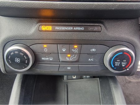 2019 Ford Focus - thumbnail 21