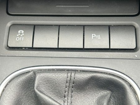 2013 Volkswagen Golf - thumbnail 23