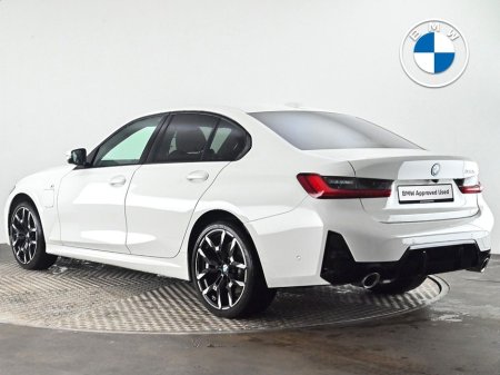 2025 BMW 3 Series - thumbnail 2