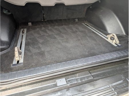 2018 Toyota Landcruiser - thumbnail 3