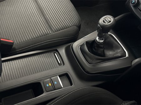 2023 Ford Focus TITANIUM 1.0T**MULTIFUNCTIONAL STEERING WHEEL**TOUCH SCREEN MEDIA DISPLAY**APPLE CARPLAY**BLACK CLOTH INTERIOR**SATNAV**KEYLESS START**BLACK CLOTH INTERIOR**FINANCE AVAILABLE** €23,495 thumbnail