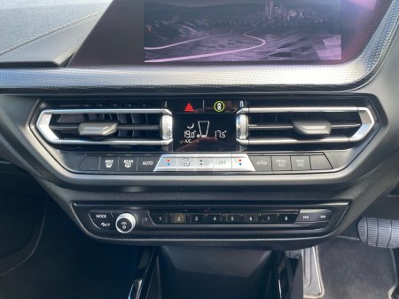 2021 BMW 1 Series - thumbnail 21