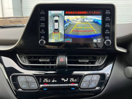 2019 Toyota C-HR 1.8 HYBRID // SERVICE HISTORY // TOP VIEW PARKING CAMERAS // DUAL ZONE CLIMATE CONTROL €19,900 thumbnail