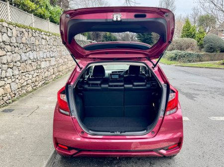 2019 Honda Fit HYBRID!!HIGH SPEC!!ONLY 18K MLS!! €14,900 thumbnail