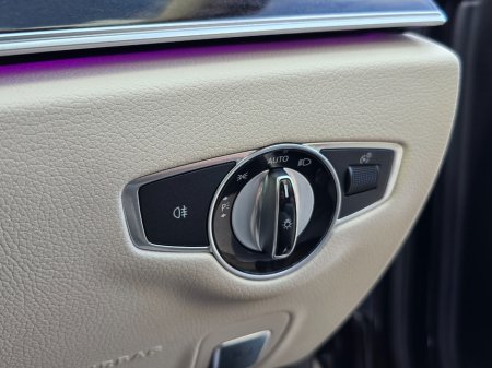 2019 Mercedes-Benz E Class - thumbnail 11