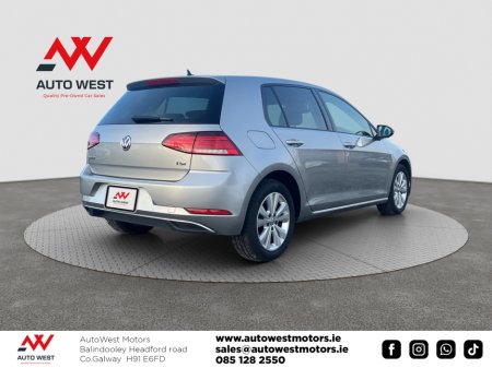 2017 Volkswagen Golf 2017 Volkswagen Golf 1.2 TSI Automatic €16,750 thumbnail
