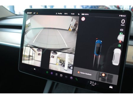 2022 Tesla Model 3 Long Range AWD €28,899 thumbnail