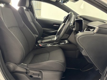 2021 Toyota Corolla HYBRID LUNA**TOUCHSCREEN BLUETOOTH MEDIA**REVERSE CAMERA**PARKING SENSORS**DUAL CLIMATE**CRUISE CONTROL**MULTIFUNCTIONAL STEERING WHEEL**AIR CONDITIONING**ISOFIX**FINACE AVAILABLE** €21,995 thumbnail