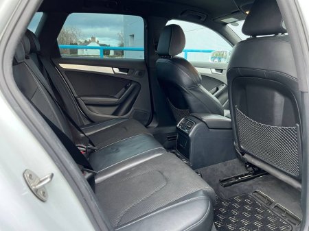 2015 Audi A4 AVANT S-LINE 2.0 TFSI // SERVICE HISTORY // NEW 19" S-LINE ALLOYS // DUAL ZONE CLIMATE CONTROL €17,900 thumbnail