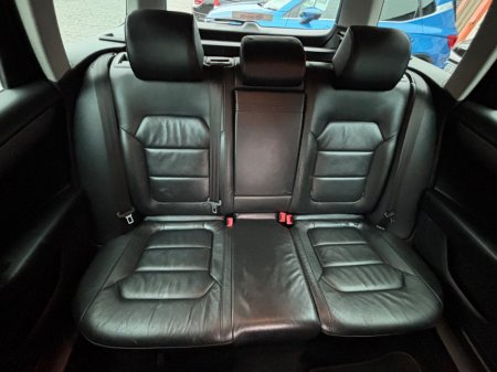 2014 Volkswagen Passat - thumbnail 19