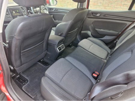 2019 Renault Megane - thumbnail 17