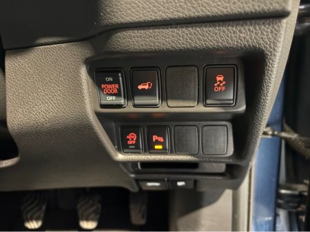 2016 Nissan X-Trail 4x4  TEKNA 4WD - LEATHER €10,950 thumbnail