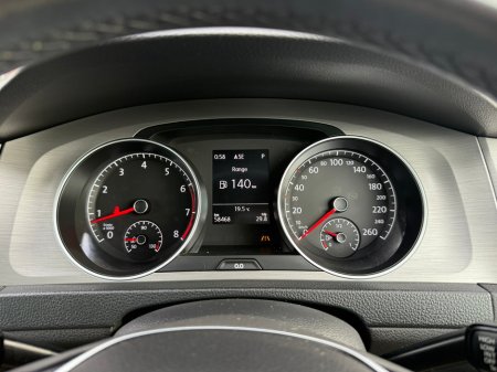 2016 Volkswagen Golf  €14,890 thumbnail