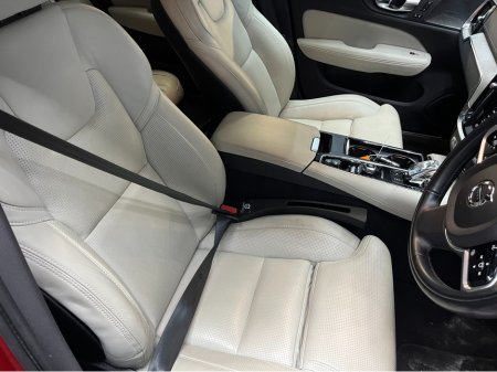 2021 Volvo V60 - thumbnail 11