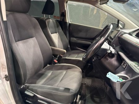 2020 Toyota Sienta - thumbnail 16