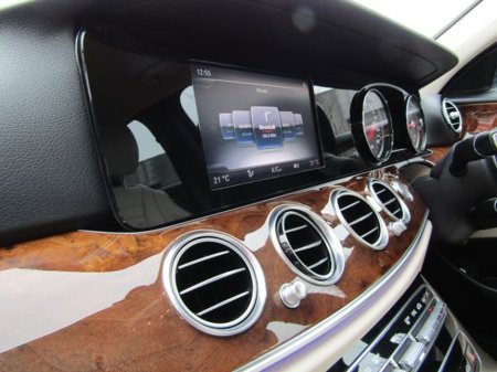 2017 Mercedes-Benz E Class E 220 d D Avantgarde 4DR Auto €15,950 thumbnail