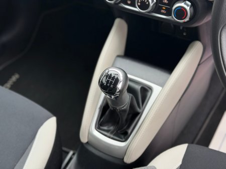 2017 Nissan Micra - thumbnail 8