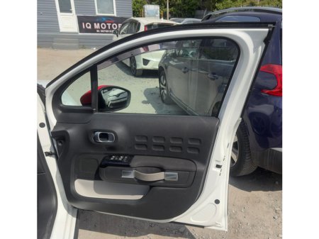 2017 Citroen C3 - thumbnail 7