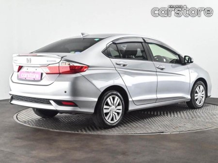 2019 Honda Grace - thumbnail 5