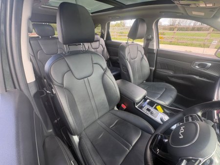2025 Kia Sorento - thumbnail 9