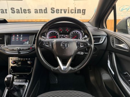 2017 Vauxhall Astra 1.4 TURBO SRI 147BHP 5DR €9,800 thumbnail