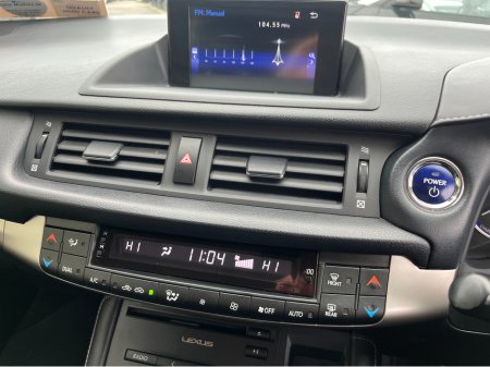 2017 Lexus CT 200 h SPORT AUTOMATIC 1.8 PETROL //SAT NAV//REVERSE CAMERA//HALF LEATHER SEATS// thumbnail