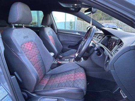 2019 Volkswagen Golf - thumbnail 23