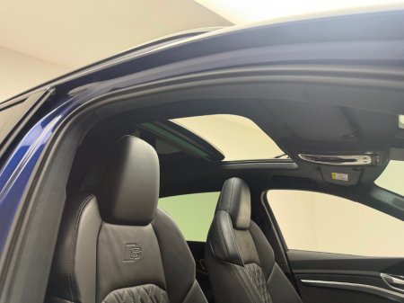 2022 Audi e-tron 55 VORSPRUNG QUATTRO €49,990 thumbnail