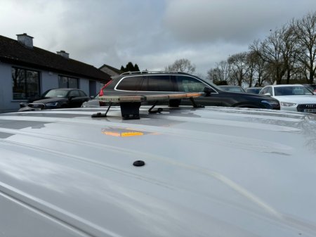 2023 Volkswagen Caddy - thumbnail 11