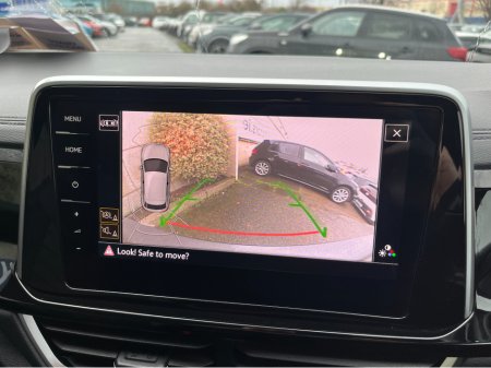 2022 Volkswagen T-Roc R-LINE AUTOMATIC 2.0 DIESEL //HIGH SPEC////HEATED SEATS//ADAPTIVE CRUISE CONTROL//KEYLESS ENTRY//REVERSE CAMERA// €29,950 thumbnail