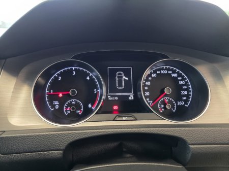 2016 Volkswagen Golf - thumbnail 11