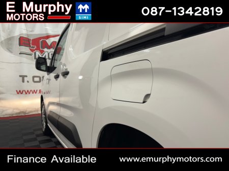 2021 Toyota Proace PROACE CITY ICON 1.5 HDI LOW MILEAGE €65 PER WEEK €12,967 thumbnail