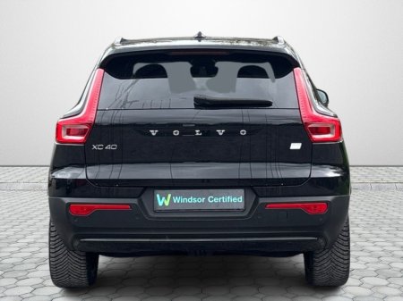2024 Volvo XC40 - thumbnail 10