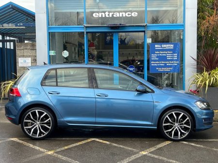 2014 Volkswagen Golf R-LINE PACK 1.2 TSI // LOW MILEAGE // ADAPTIVE CRUISE CONTROL // NEW 19" DIAMOND CUT ALLOYS €13,950 thumbnail