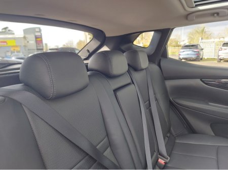 2017 Nissan Qashqai - thumbnail 11