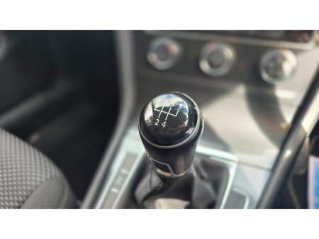 2018 Volkswagen Golf - thumbnail 18