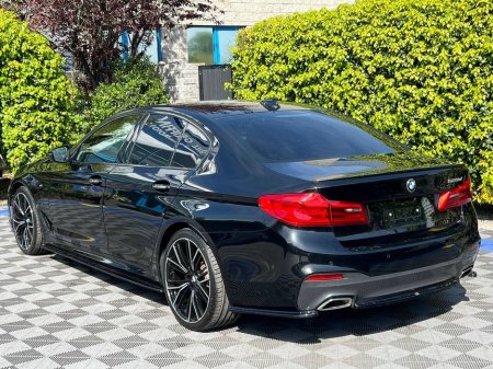 2018 BMW 5 Series - photo 6