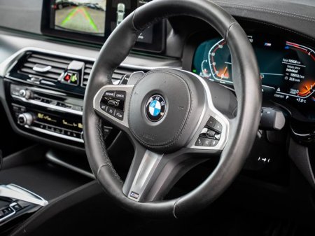 2022 BMW 5 Series - thumbnail 8