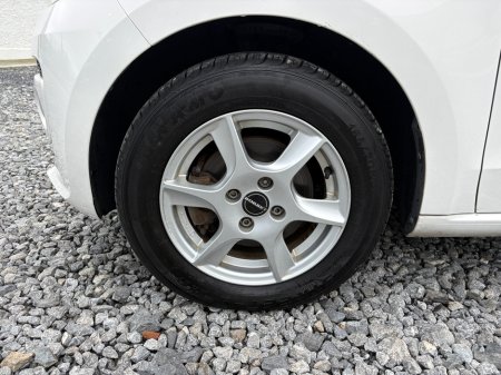 2015 Volkswagen up! - thumbnail 21